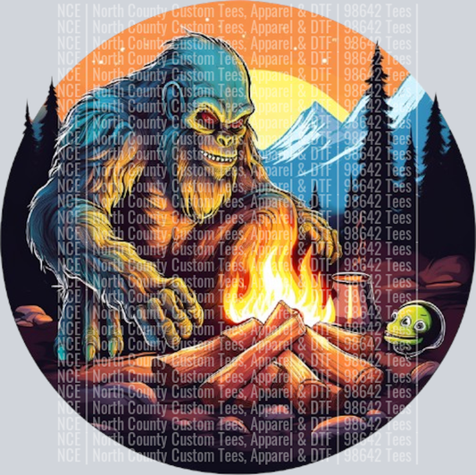 Bigfoot and Alien Camping Fire (25)